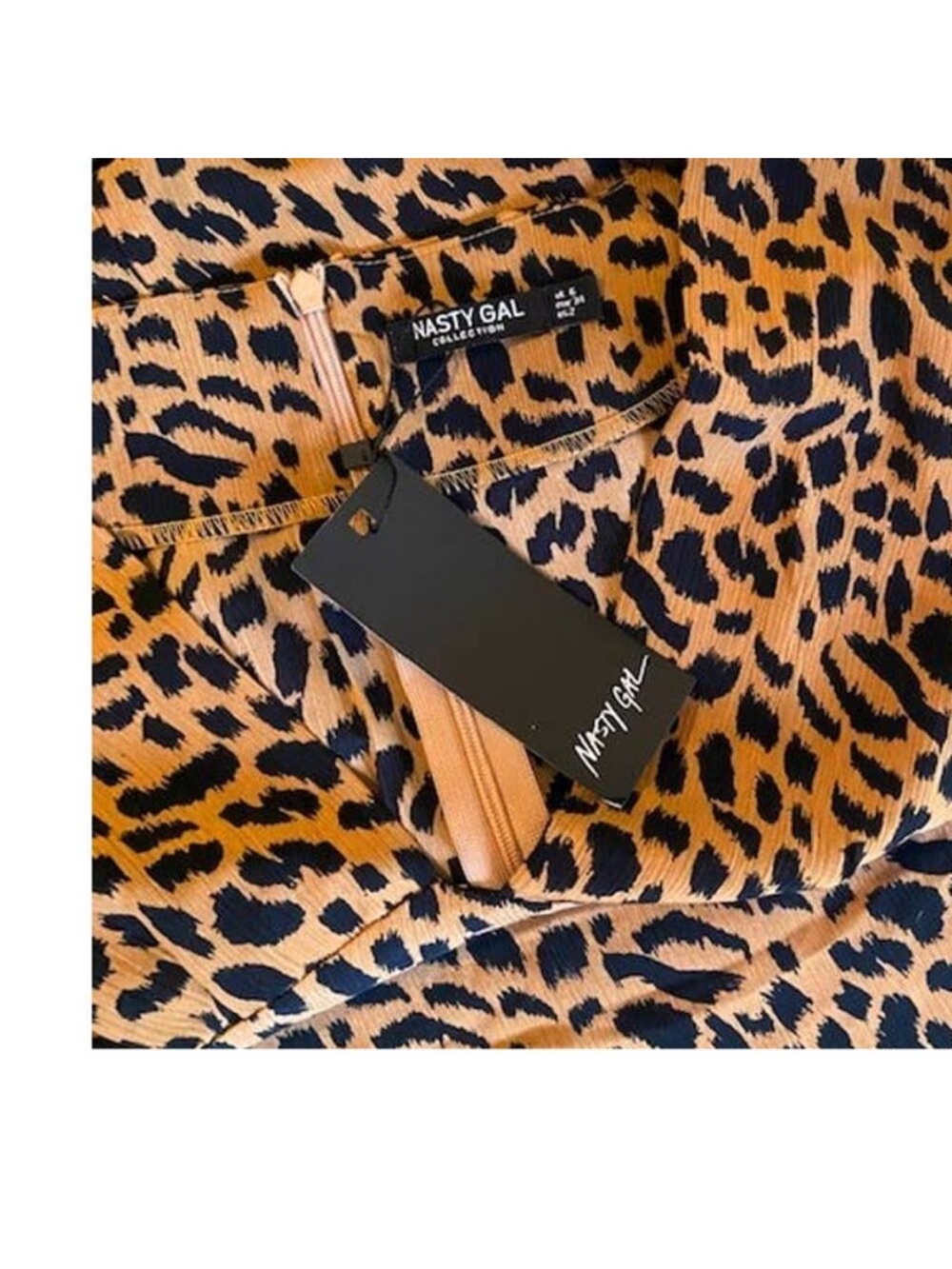 NWT ~ NASTY GAL Cheetah Leopard Slit Flowy Long Maxi
Dress - Picture 7 of 14